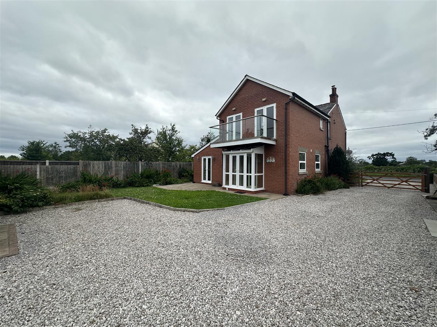 Gill Lane, Longton, Preston